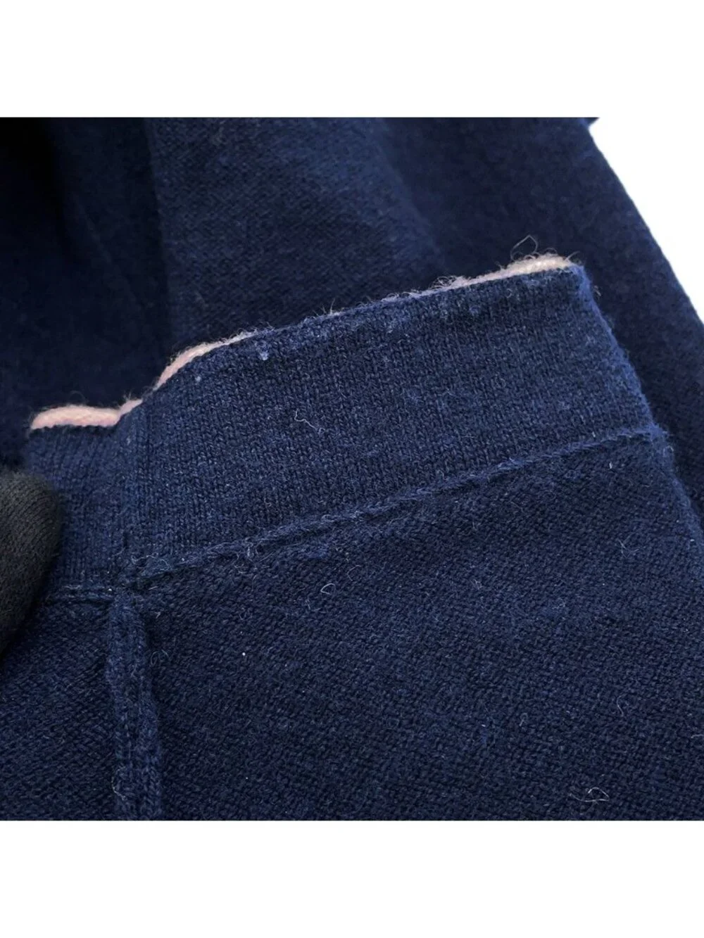 Chanel Cardigan No5 Button Cashmere 36 - Picture 6 of 10